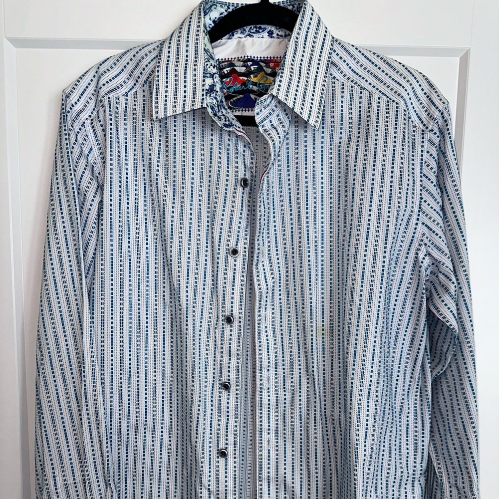Robert Graham men’s dress shirt. Size Medium. White & blue with yellow stripe.
